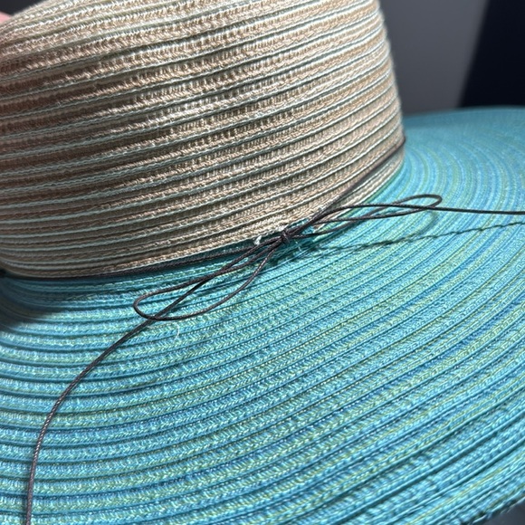 NWOT Kallina Wide Brim Sun Hat Blue Tan Beaded Butterfly Charm Sun Protection - Picture 12 of 13